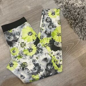 Floral Woman’s leggings size medium  - Black, Gray, Yellow